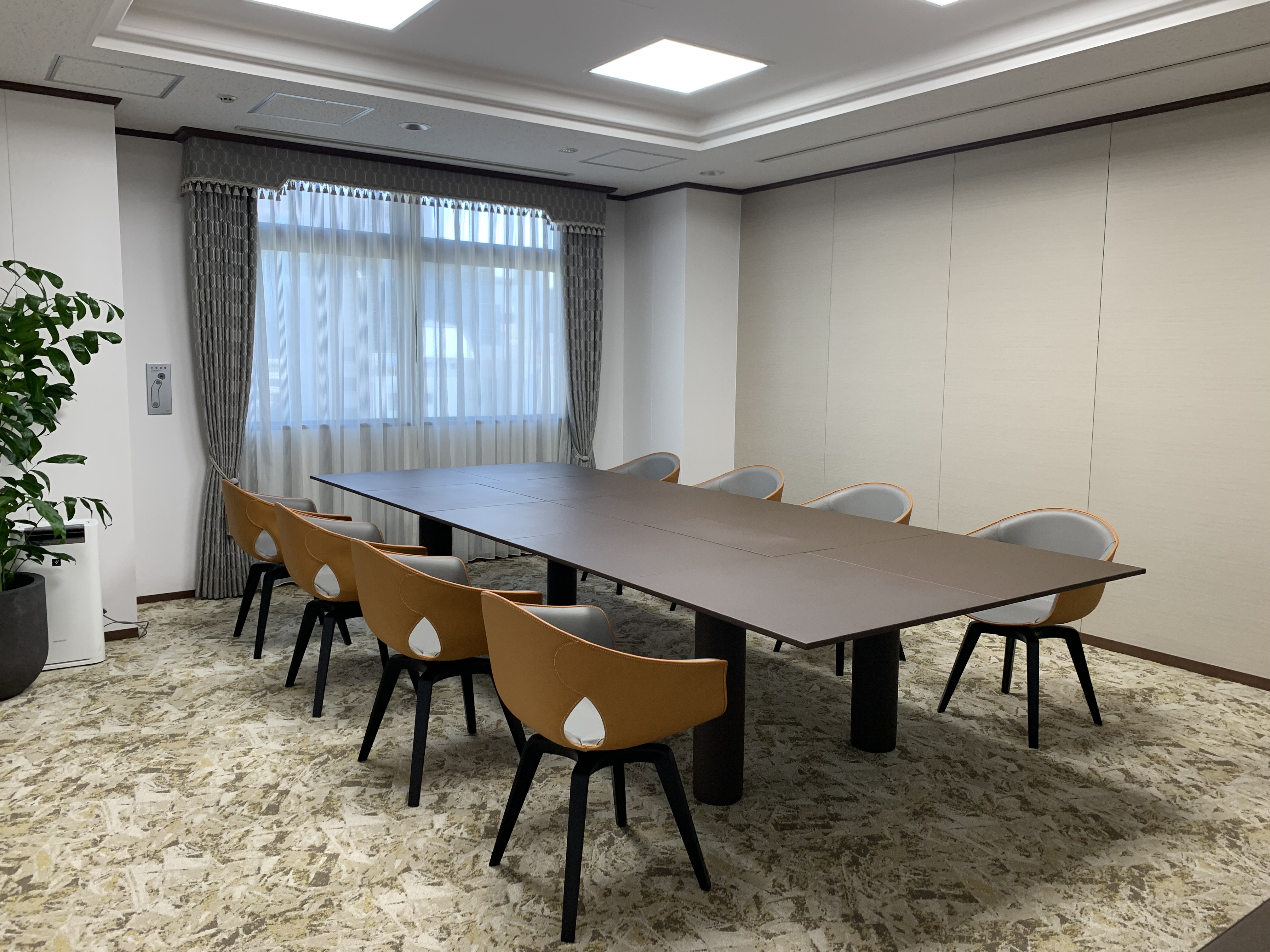 丸善薬品産業本社ビル