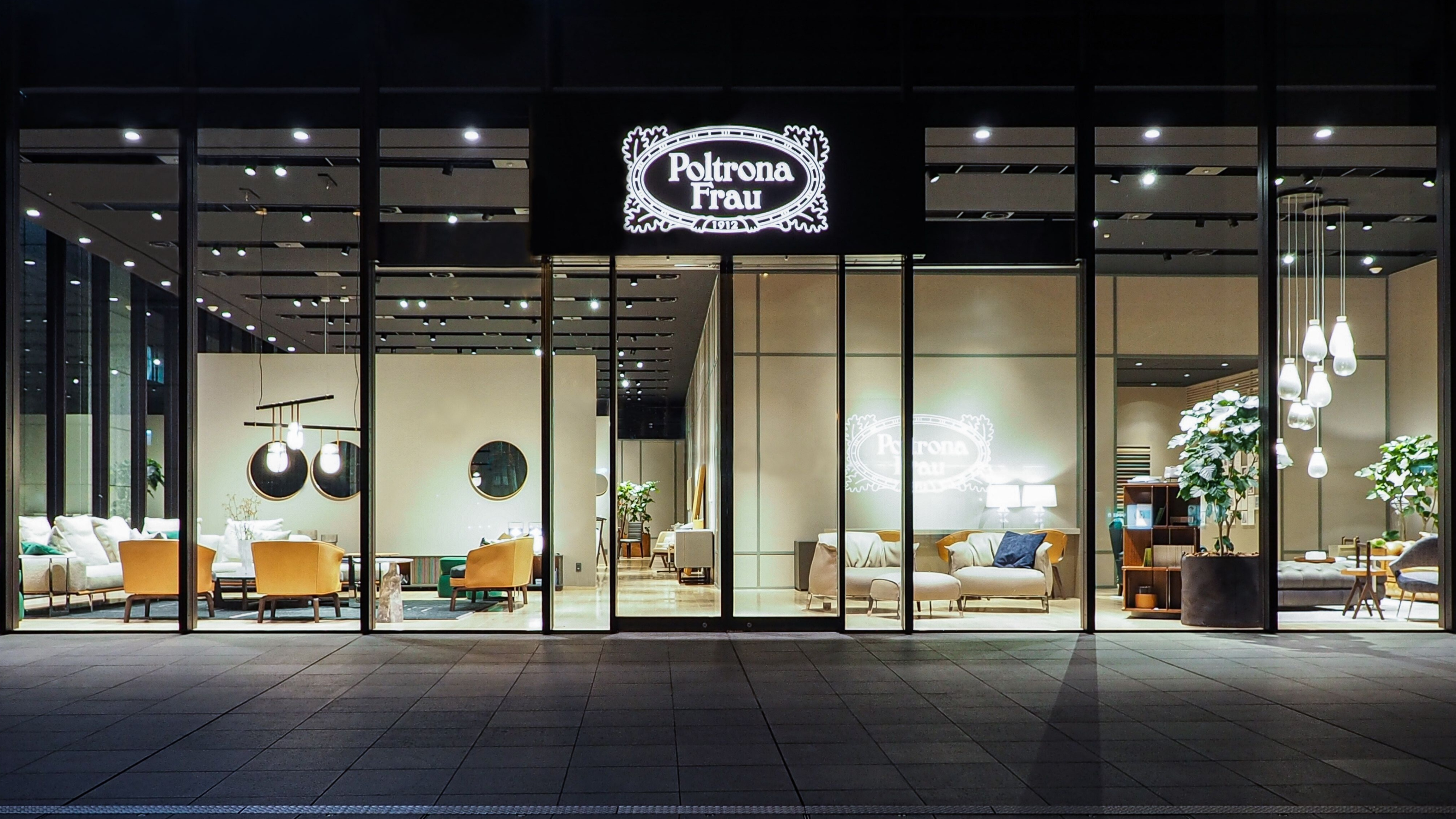 ポルトローナ・フラウ大阪