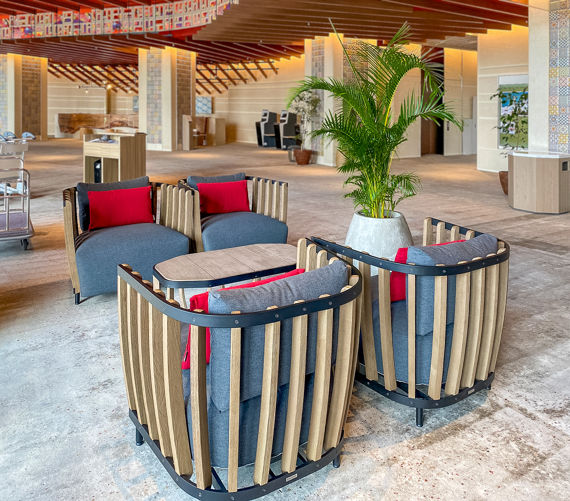 沖縄プリンスホテル オーシャンビューぎのわん　大塚家具 事例紹介