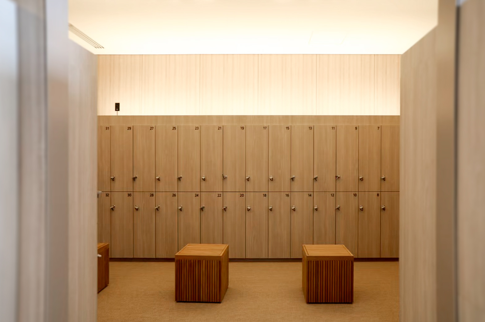 沖縄プリンスホテル オーシャンビューぎのわん　大塚家具 事例紹介