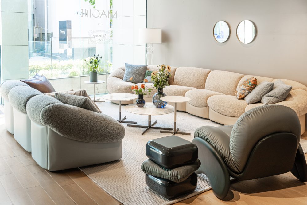 ポルトローナ・フラウ東京青山 | Shops | [Poltrona Frau