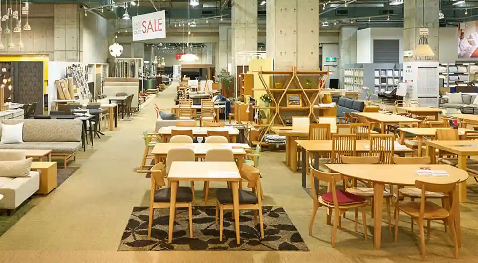 横浜アウトレット&ベッドルームギャラリー ダイニングフロア