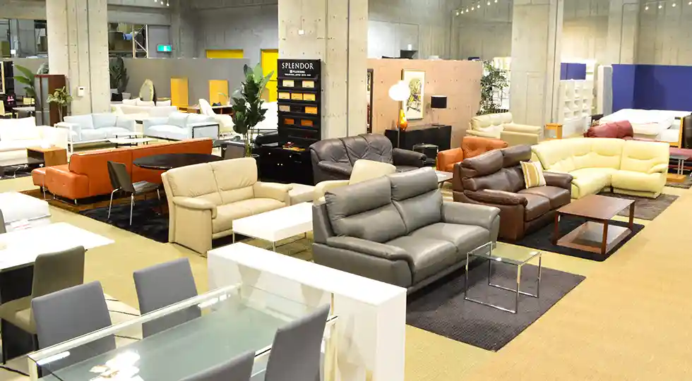 横浜アウトレット&ベッドルームギャラリー ソファフロア