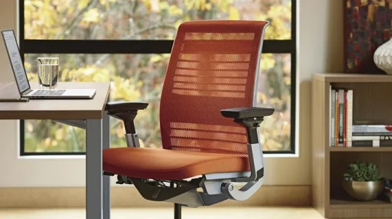 スチールケース