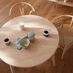 小さなお子様がいるルームシーン