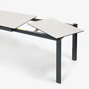 伸長式ダイニングテーブル