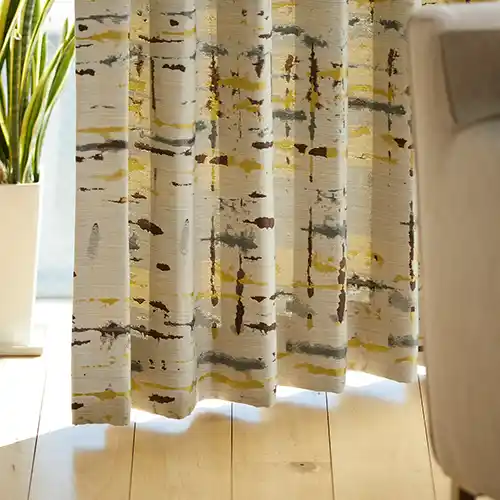 柄付きカーテン