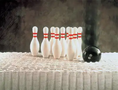 ピンとボーリング玉画像1